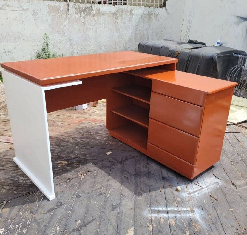 OFFICE WORKING TABLE