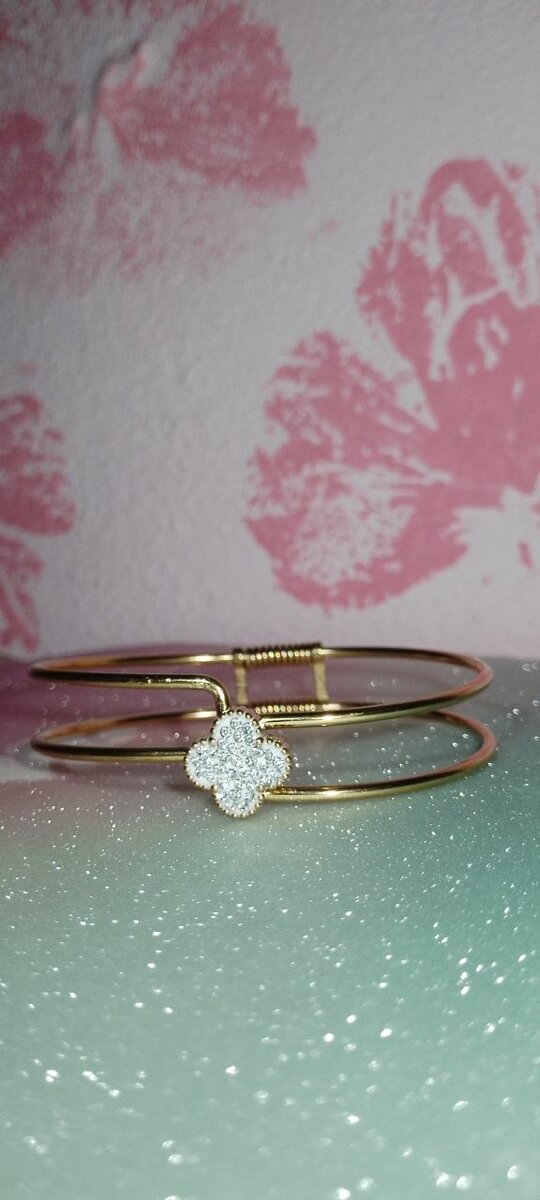 Bracelet fleur couleur or