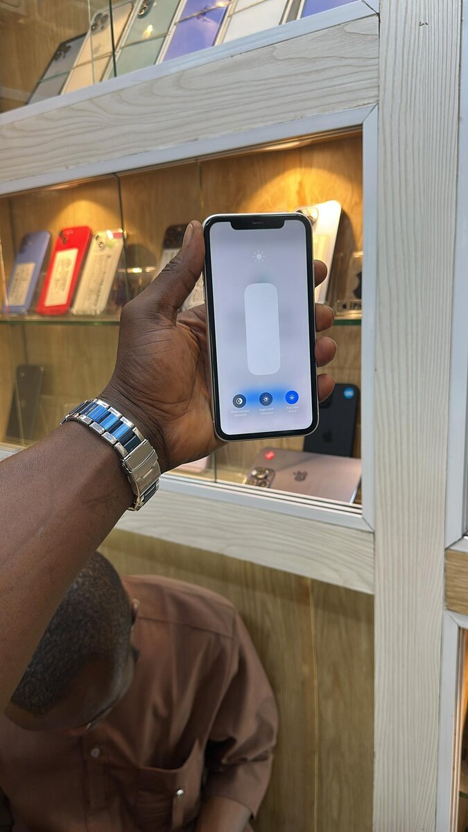 iPhone 11 simple 64Go