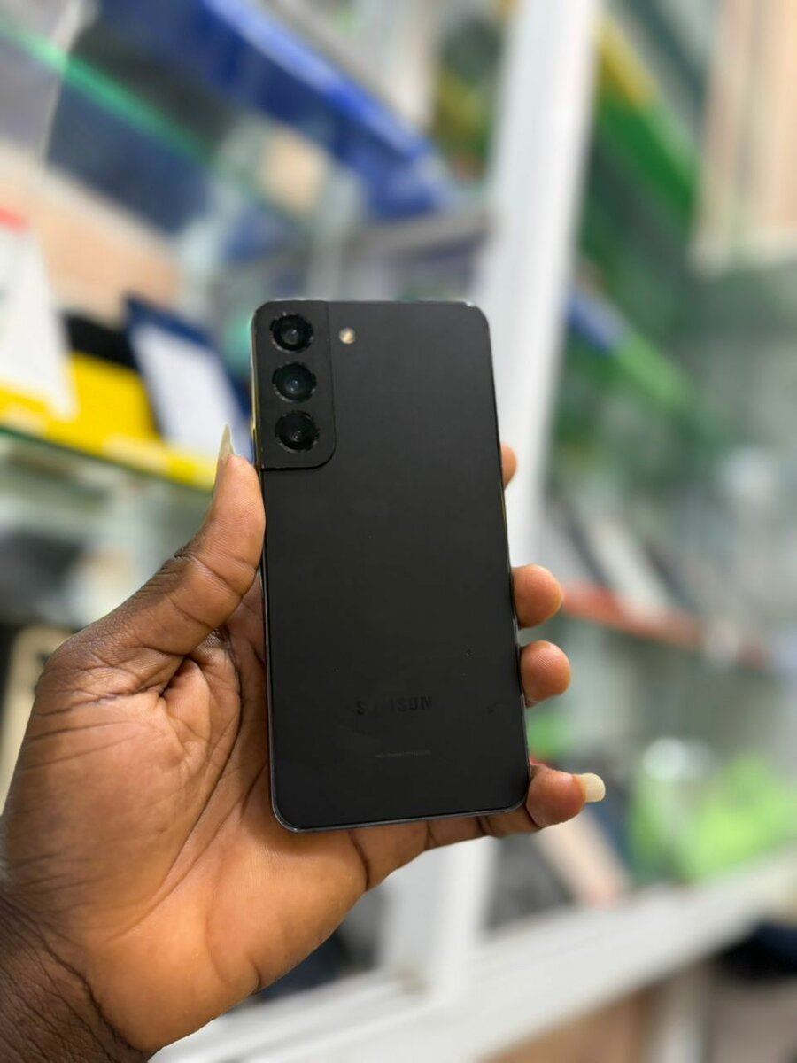 Samsung S22 128Go 2nd main