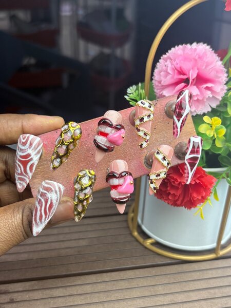 Ongles Artisanal Nail Tips