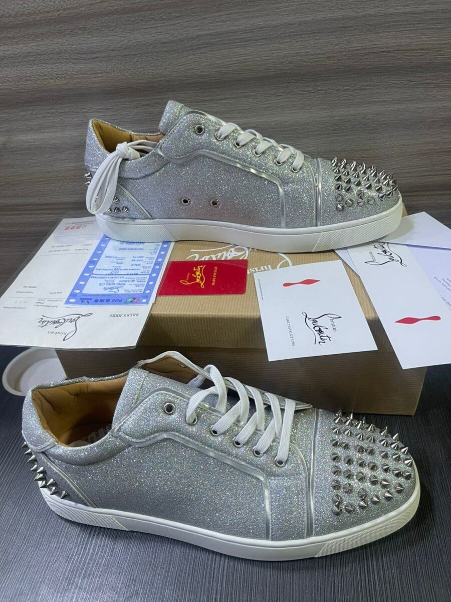 Louboutin prix promo