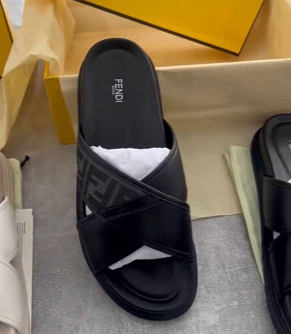 Sandales Fendi Homme