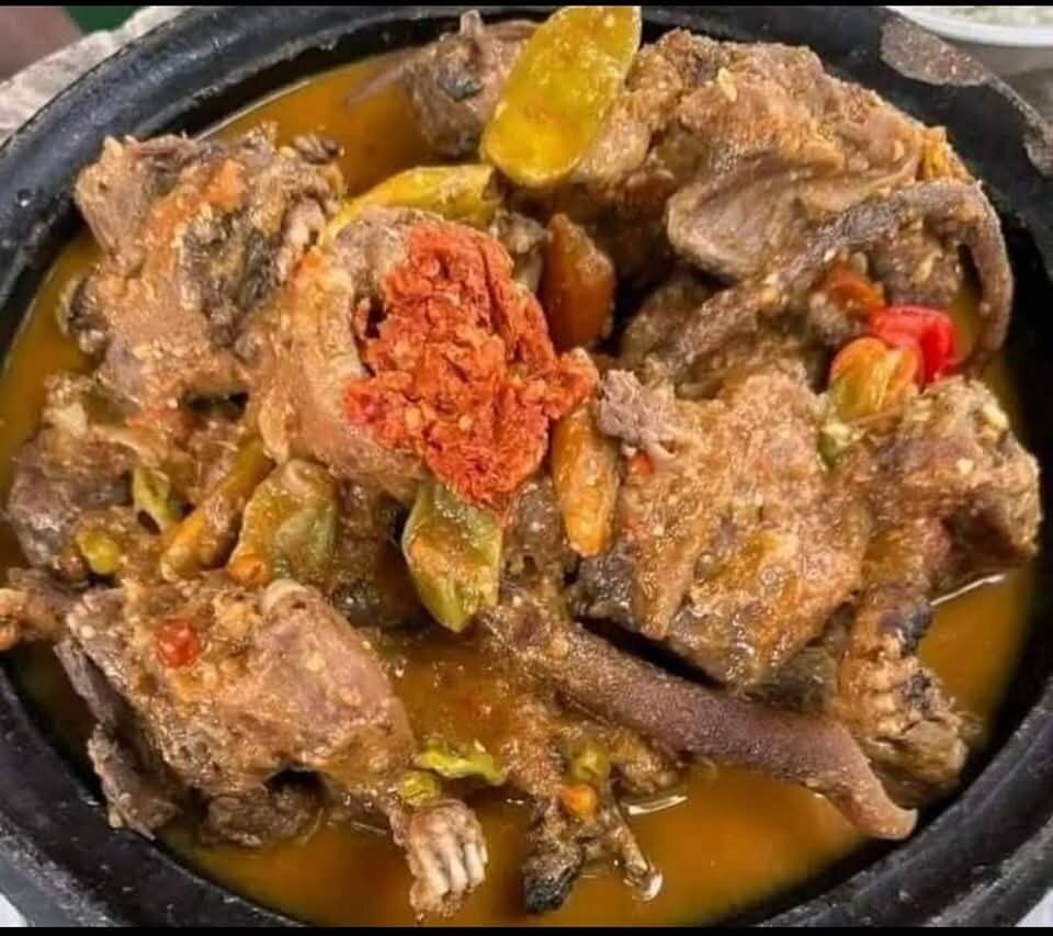 Soupe épicée au poulet