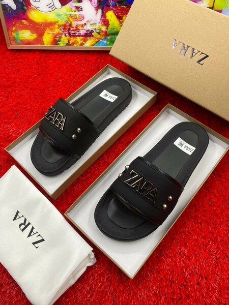 ZARA solid Slippers