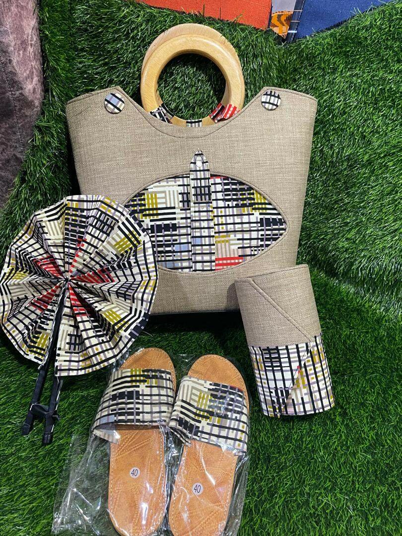 Set d'Accessoires Élégants