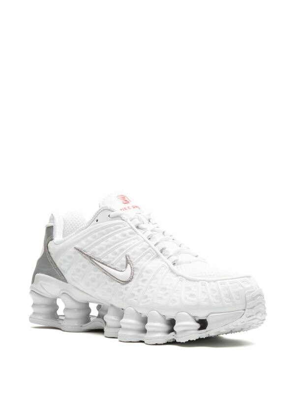 NIKE SHOX R4
