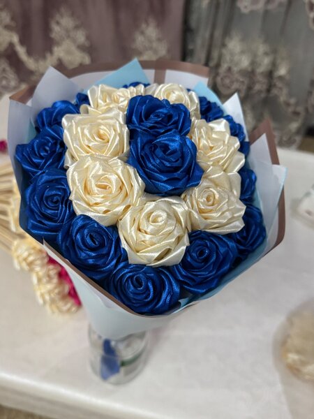 Атласные цветы