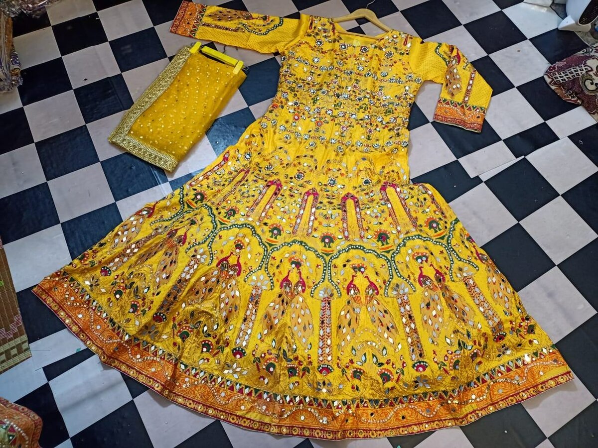 Beautiful peacock maxiy 2pc (10 color option available)