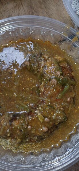 Plat de Riz Épicé au Poulet