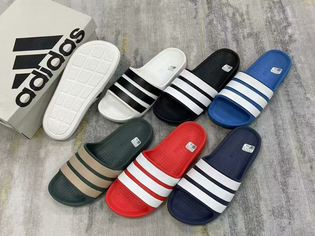 Claquettes Adidas Confortables