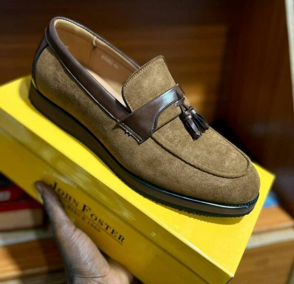 Chaussures élégantes en daim