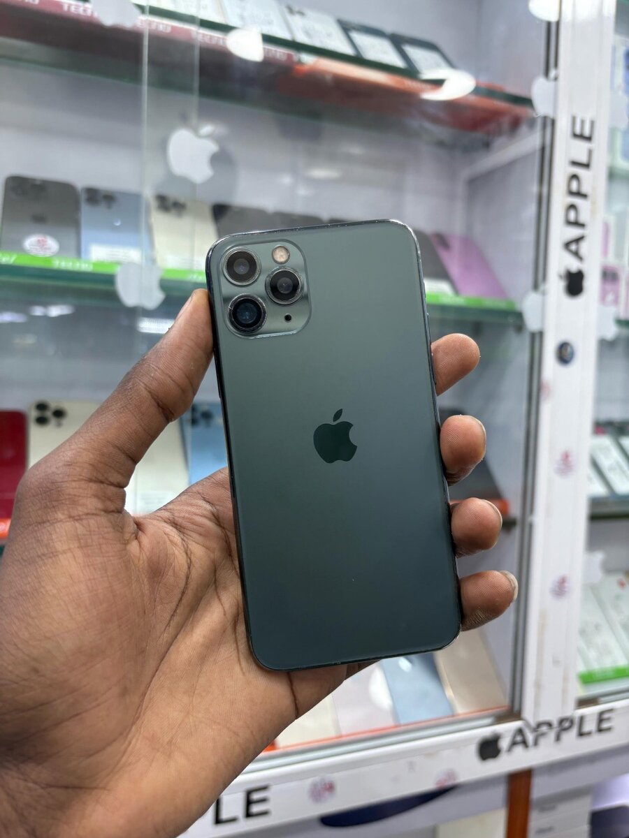 Disponible 11 Pro 64go