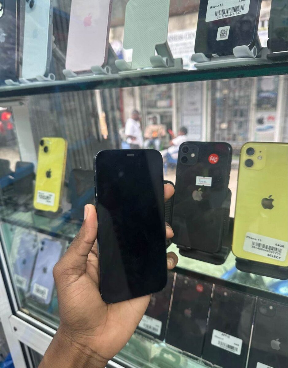 iPhone 11 Noir 64Go