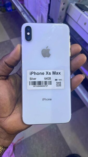iPhone XS Max 64 and 256 available