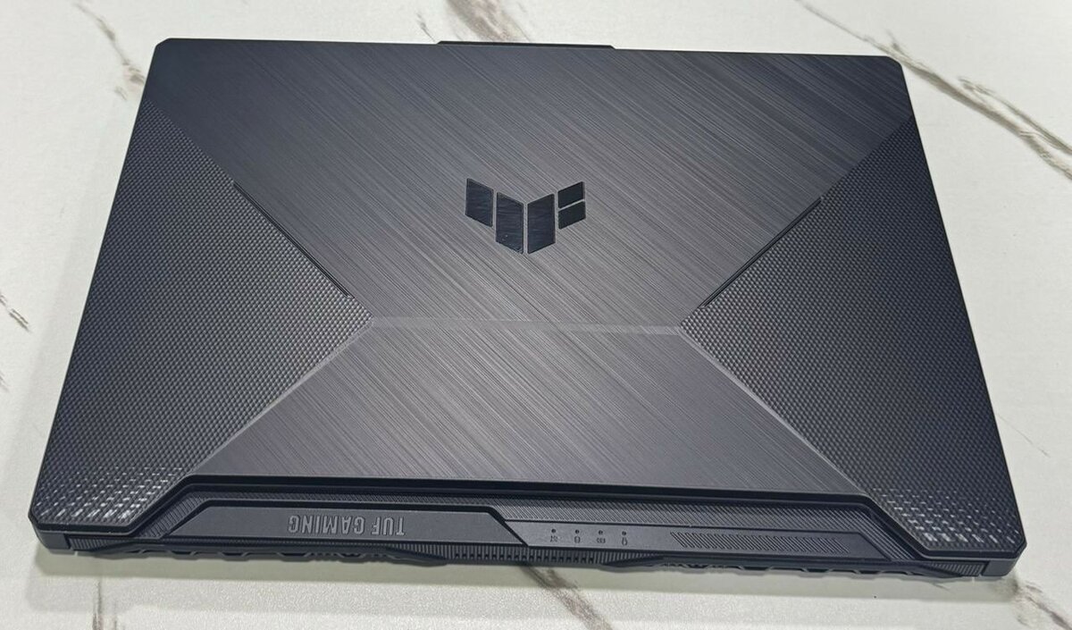 ASUS TUF GAMING F15 FX506HC C