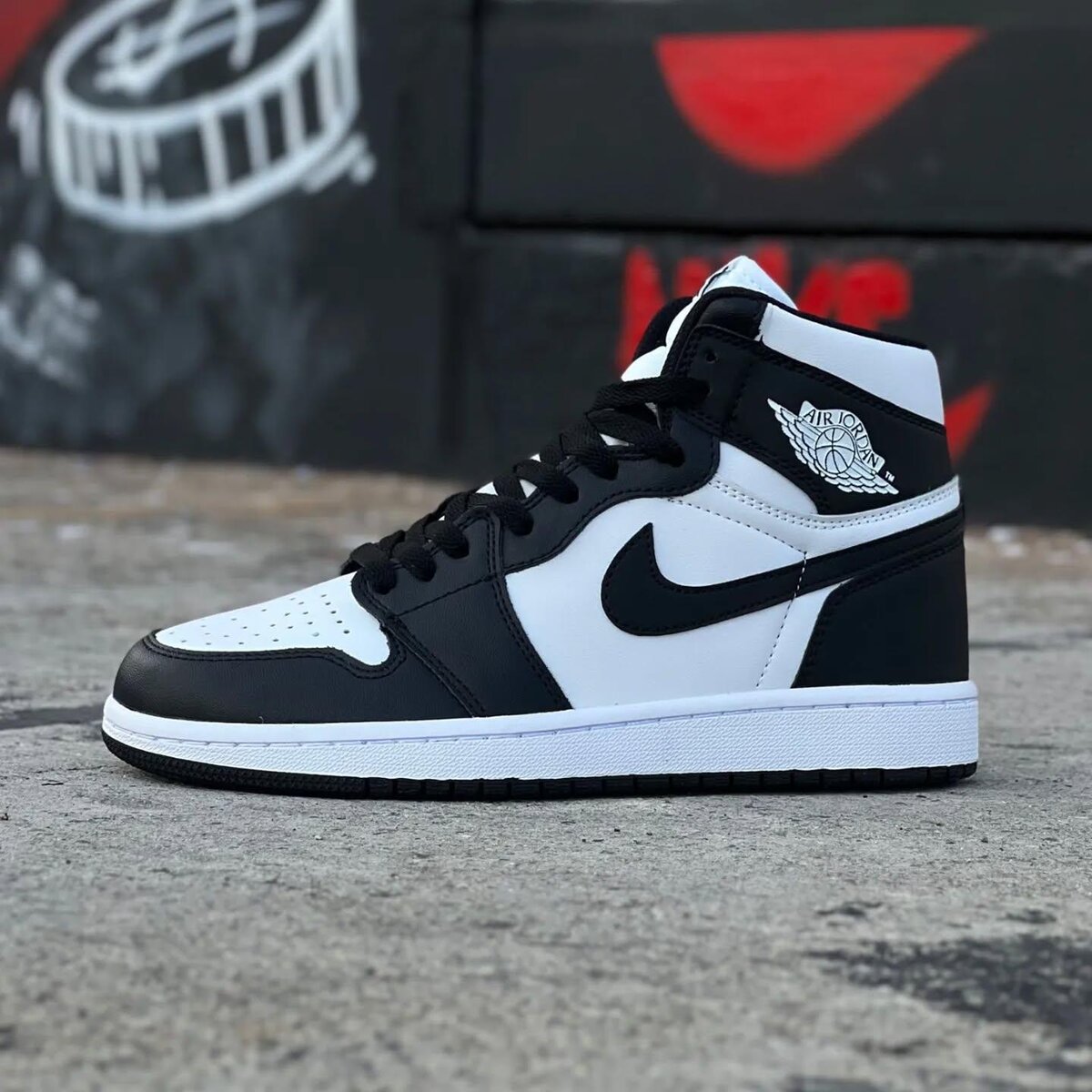 Baskets Noires et Blanches Classiques