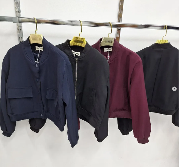 Бомбер женский