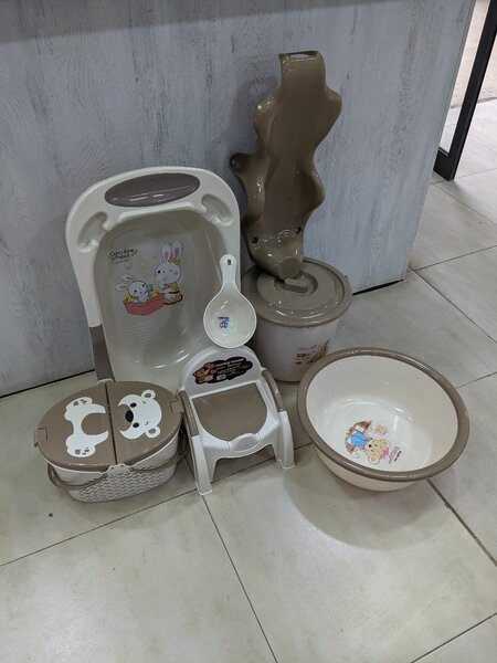 7pcs bath tub for a Baby