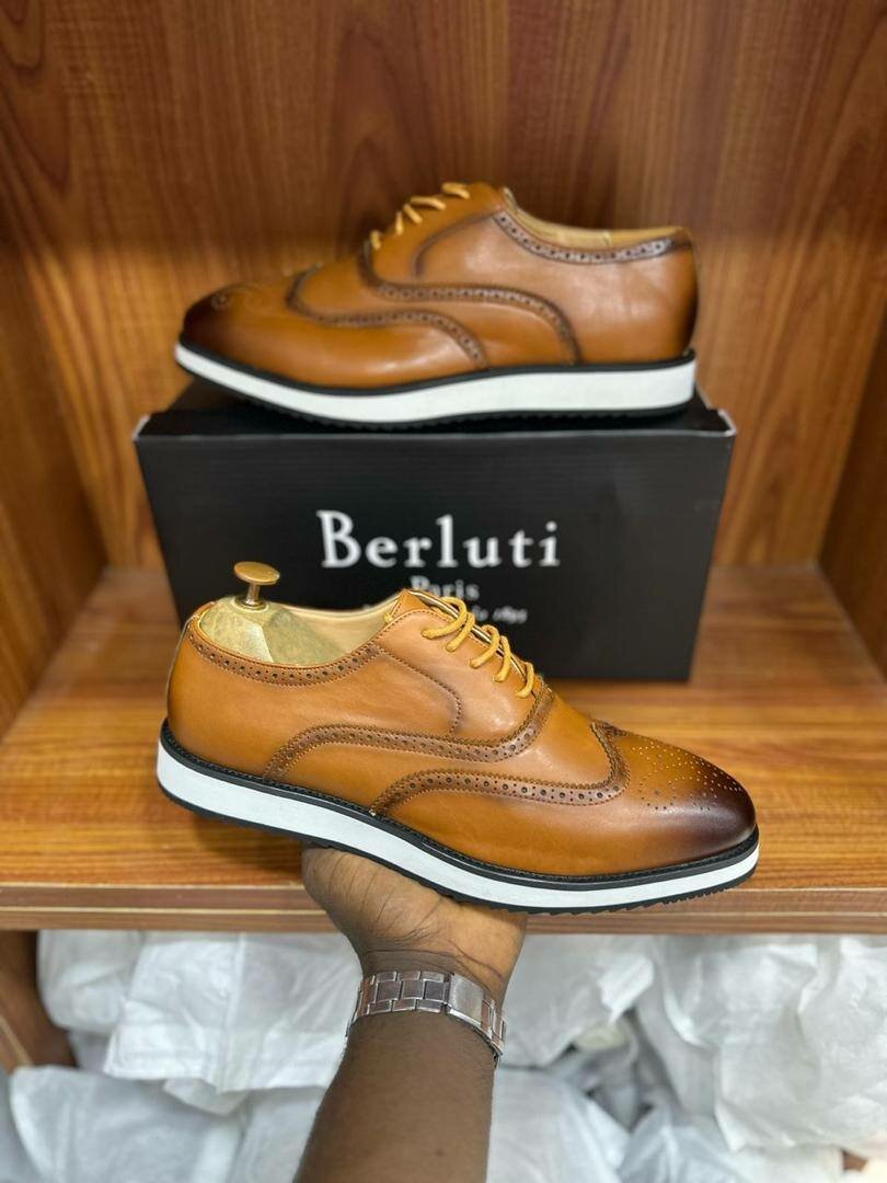 Baskets  Berluti élégantes