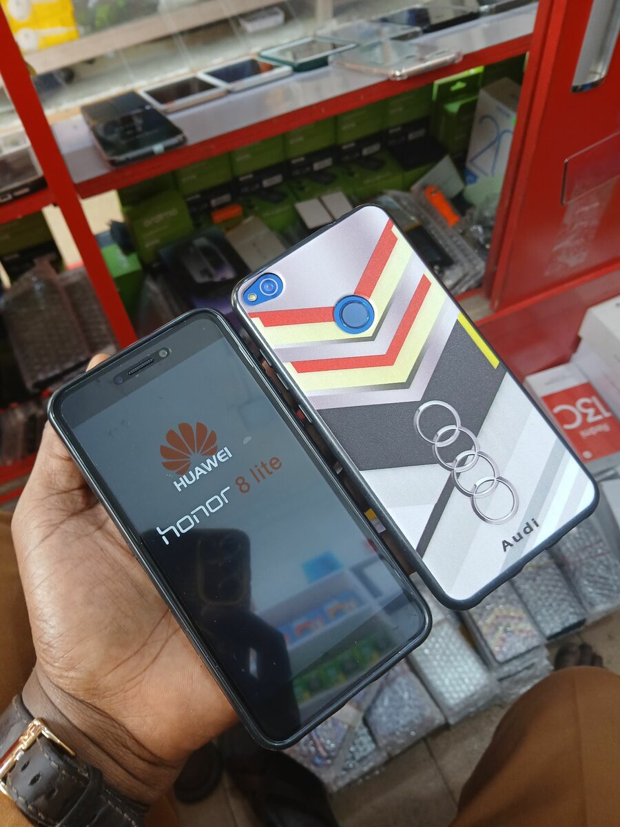 Honor 8lite 128GB 4RAM