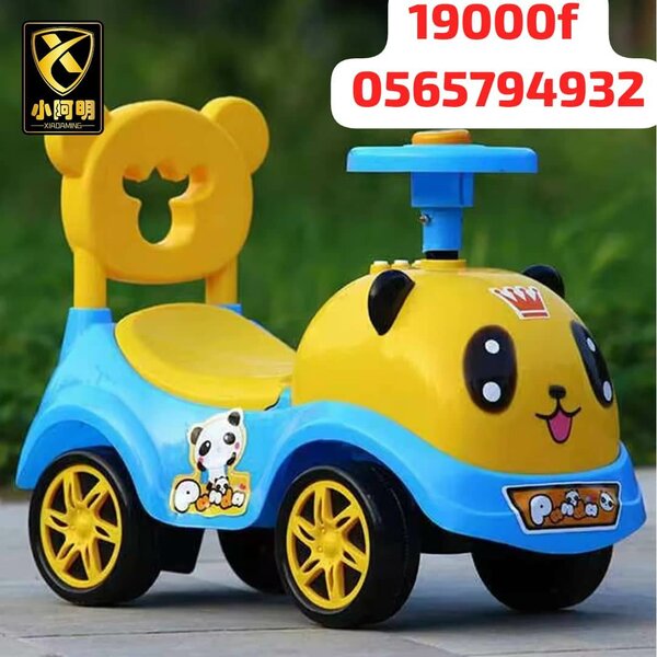 Voiture à bascule bébé