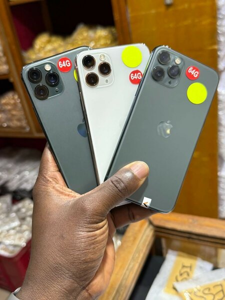 iPhone 11pro 64gig casineufs importé vendu en magasin