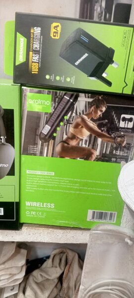 Headset, neck band & earphones