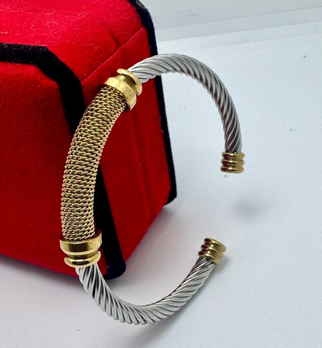 Bracelet élégant en acier inoxydable