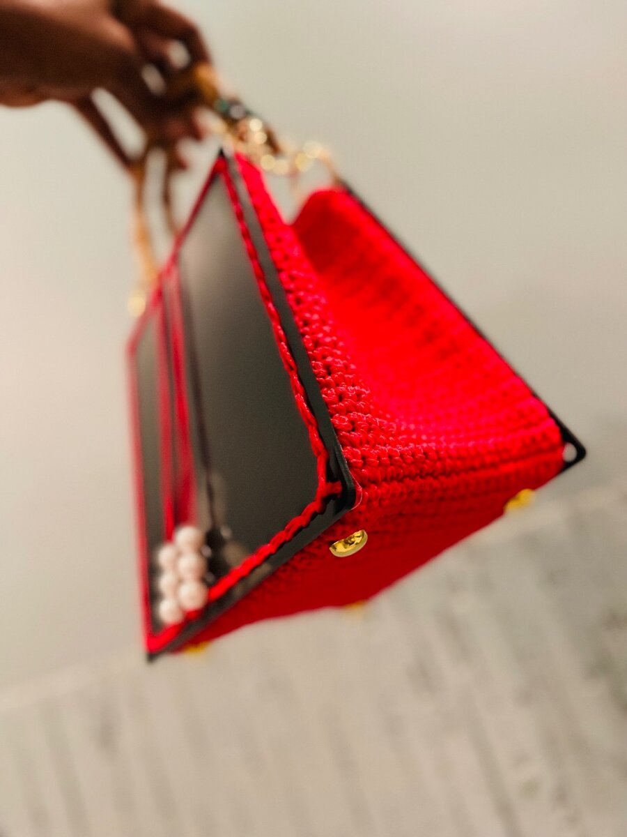 Luxurious crochet bag