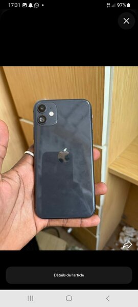 iPhone 11 élégant noir