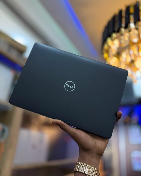 Dell Latitude 5300 intel core i5 16GB RAM 256SSD