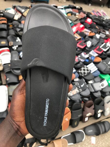 Tongs Noir Unisexe Confortables