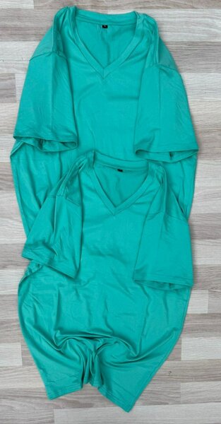 Lot de T-shirts V col vert