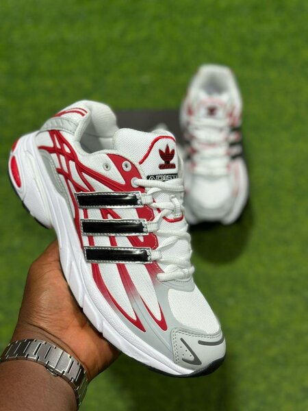 Adidas authentique