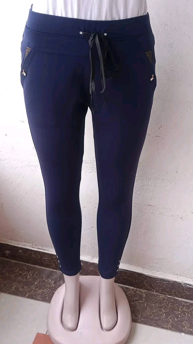 blue tight-fitting lace-up leggings
