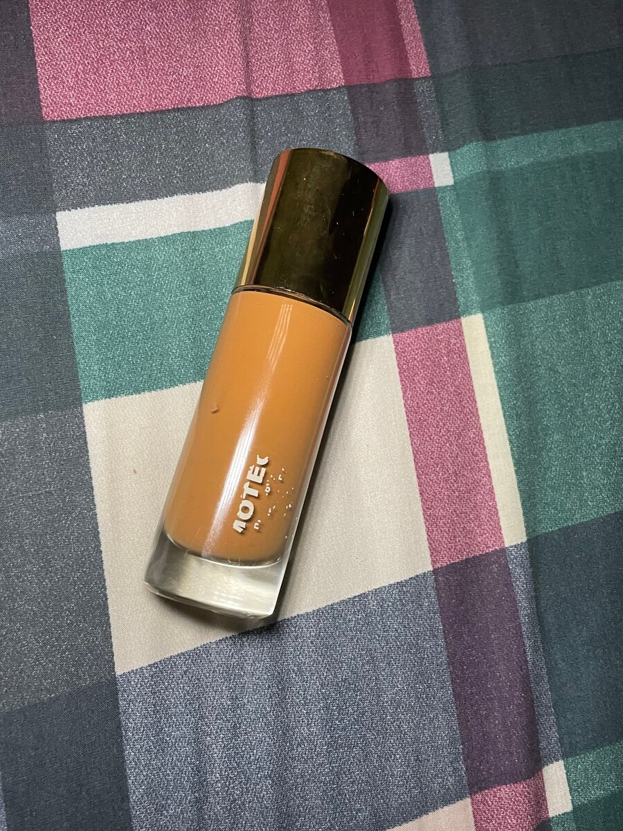 Fond de teint Motec, sheglam