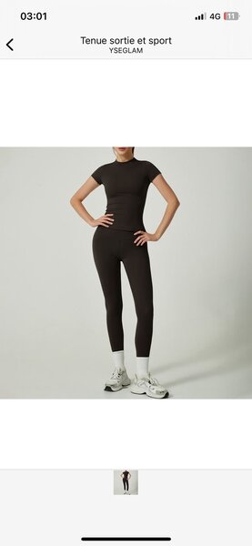 Tenue de sport femme noir