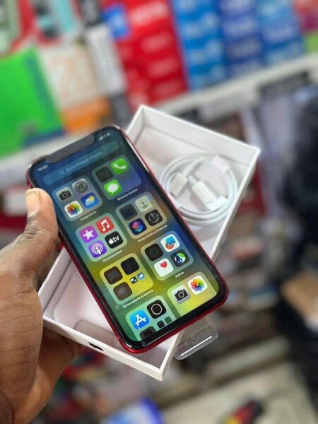 iPhone XR Rouge