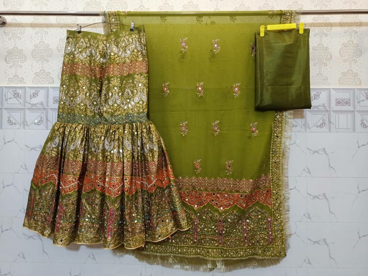 Gharara 3pc set with chiffon dupatta (10 colour option avail
