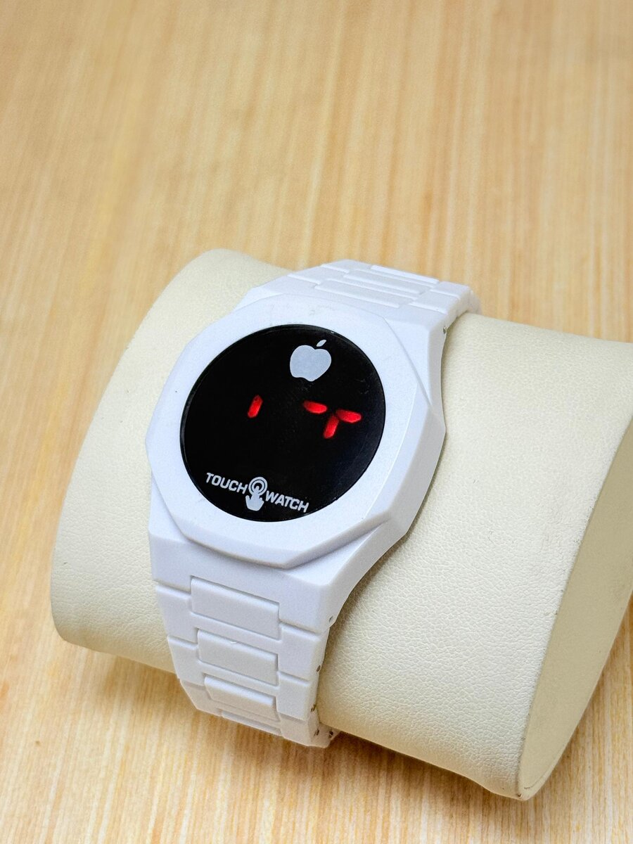 Montre LED tactile étanche