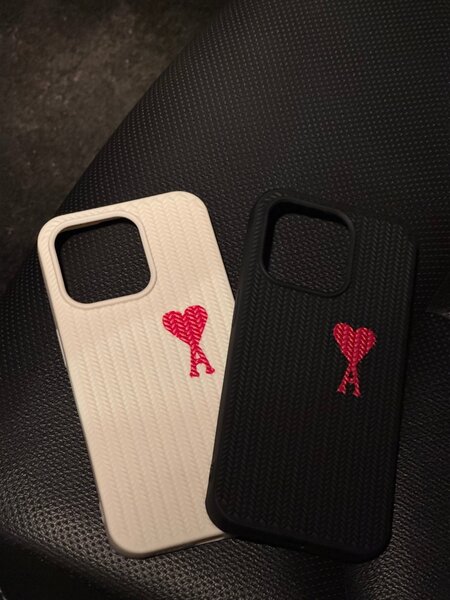 Продаю чехлы на Айфон 15 про