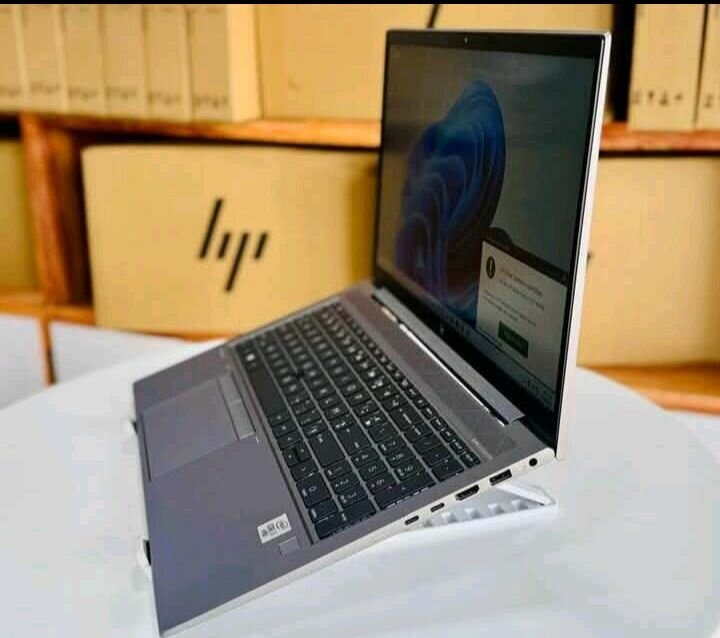 Ordinateur Portable HP Pro