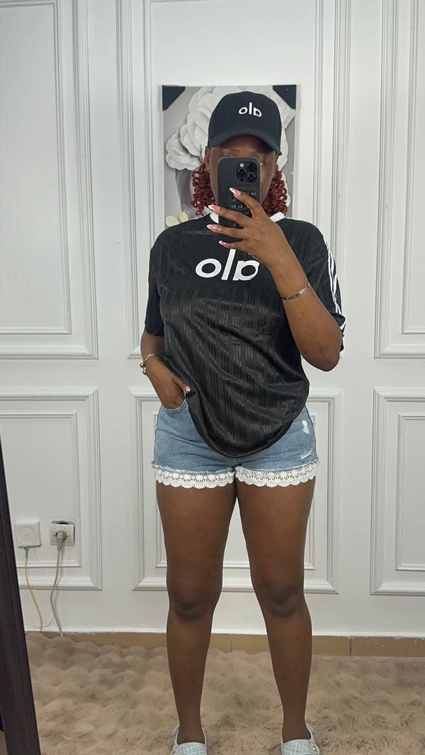 Casquette et T-shirt tendance olb