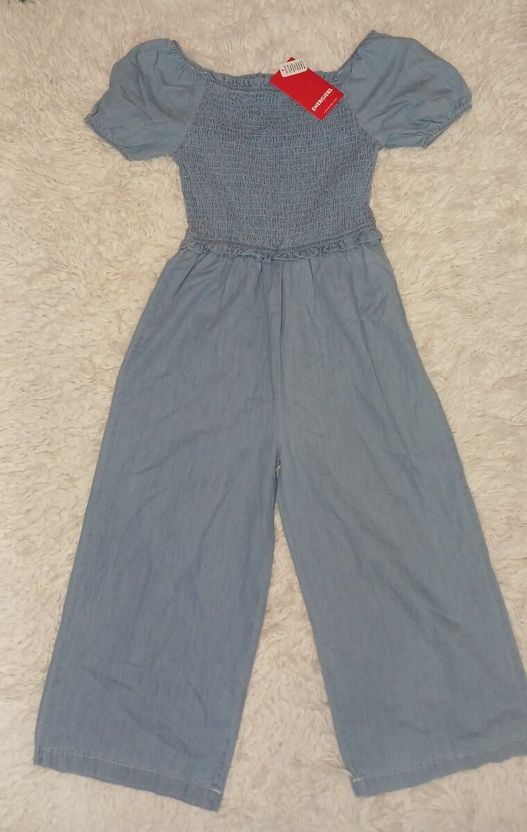 Combinaison jean bleu tendance