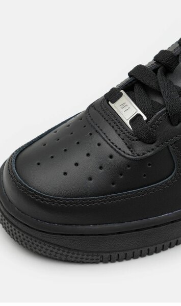 Sneakers noirs urbains tendance
