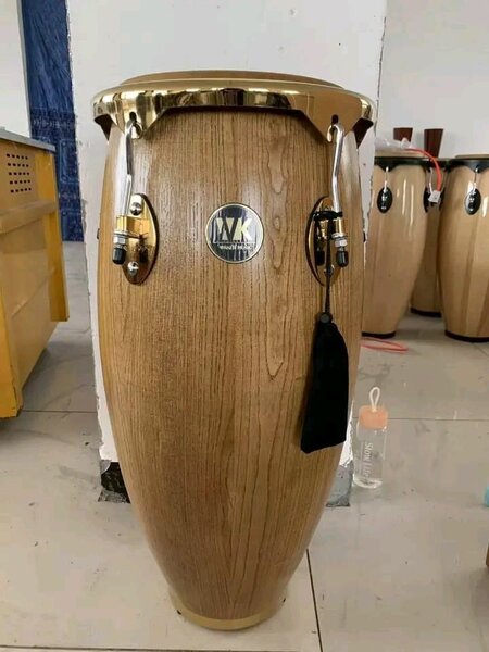 Conga professionnelle en bois