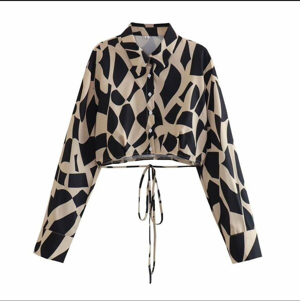 Ladies cropped shirt