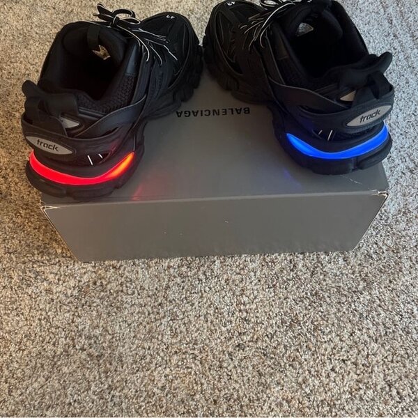 Balenciaga track