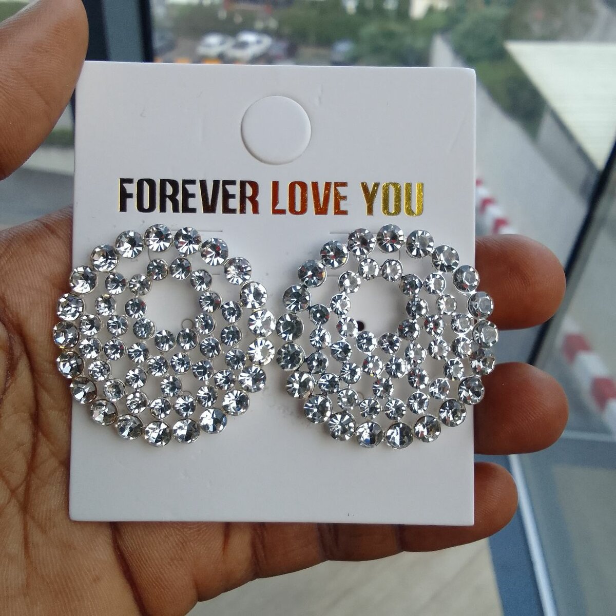 Boucles d'oreilles strass élégantes